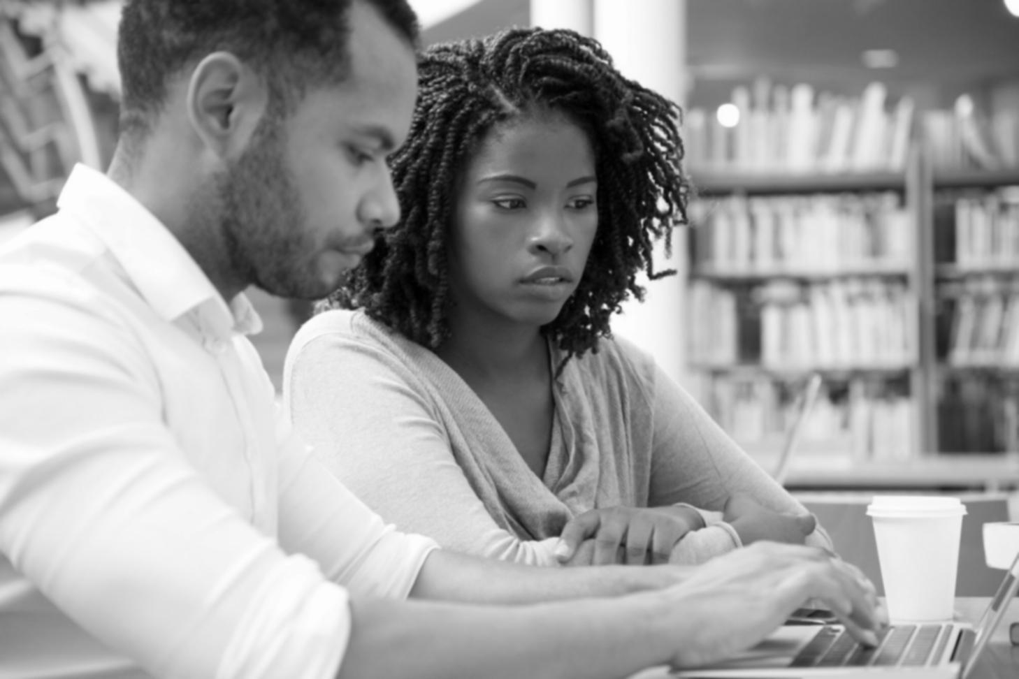 Analyse de données financières lors d'un atelier pratique